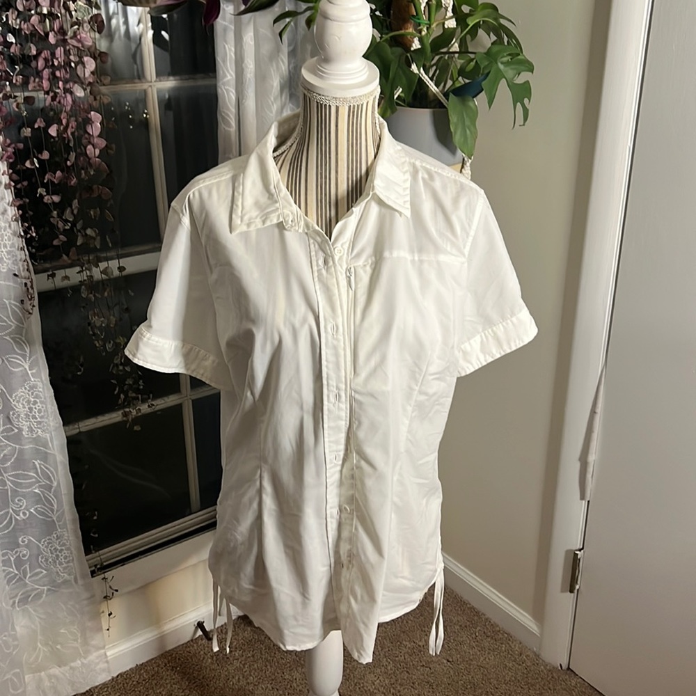 North Face White Blouse w/ Zip Pocket and Ruched Sides - XL